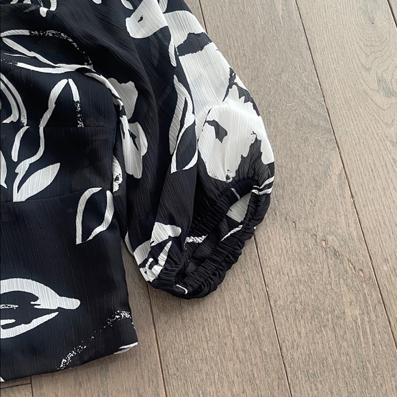 Floral Black and White Women's Crop Blouse - Picture 8 of 15